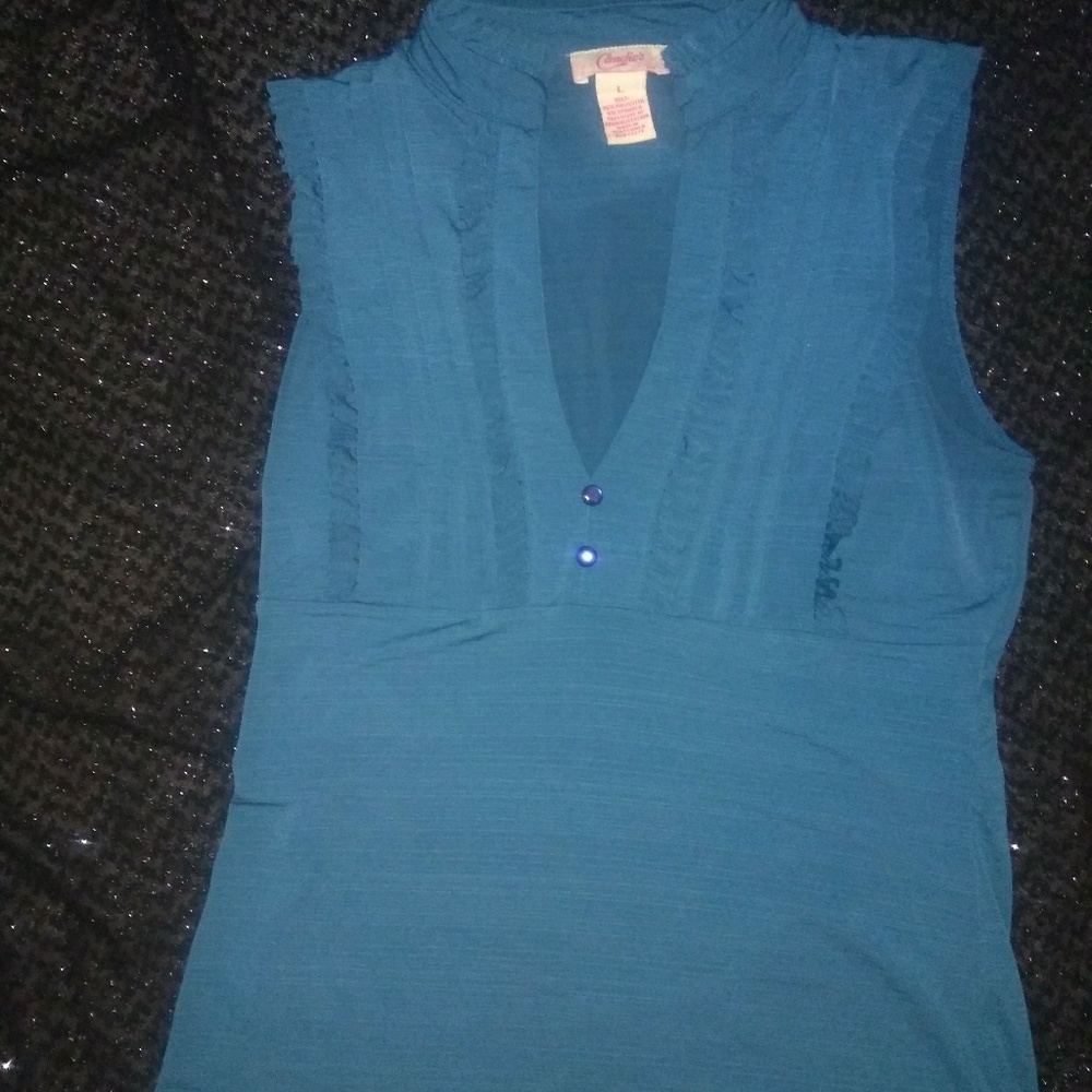 Pretty sleeves blouse